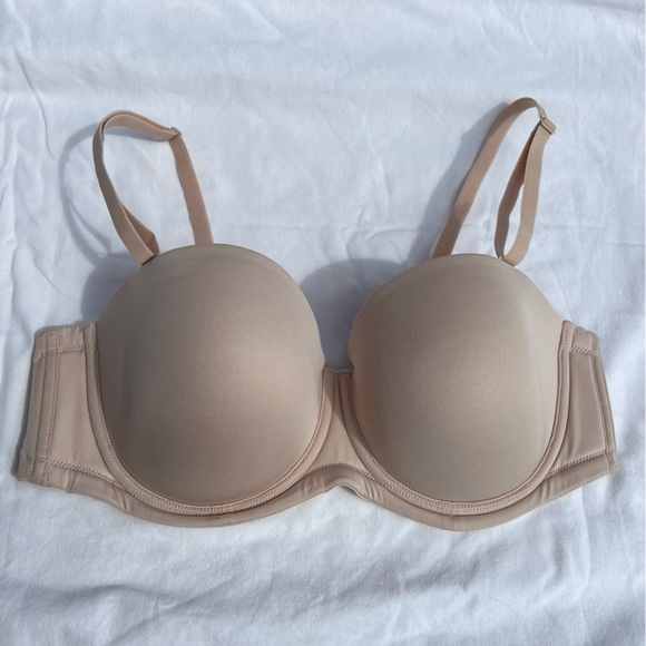 Wacoal Red Carpet Strapless Underwire Bra in Sand (Nude), 42C - Picture 3 of 11